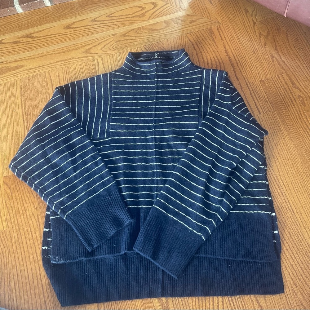 Nordstrom 100% cashmere sweater